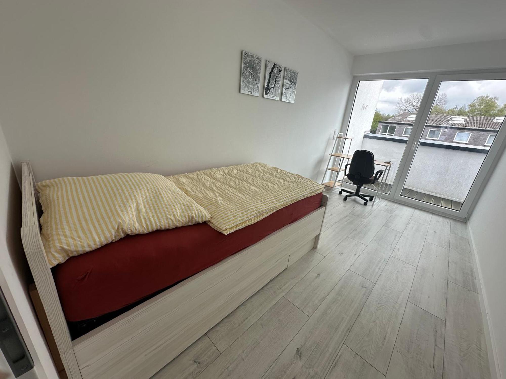 Neue Doppelhaushaelfte Mit Terrasse, Balkon Und Garten Remscheid Bagian luar foto